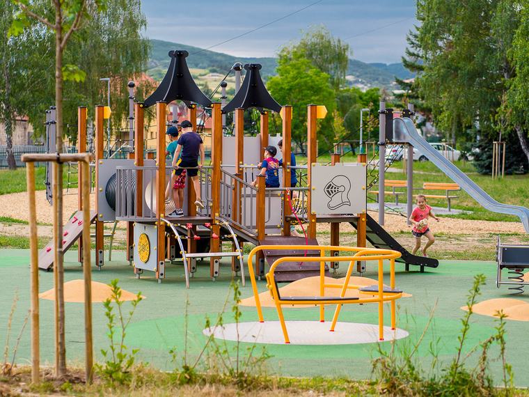 Revitalizácia medziblokových priestorov sídliska Majerský rad